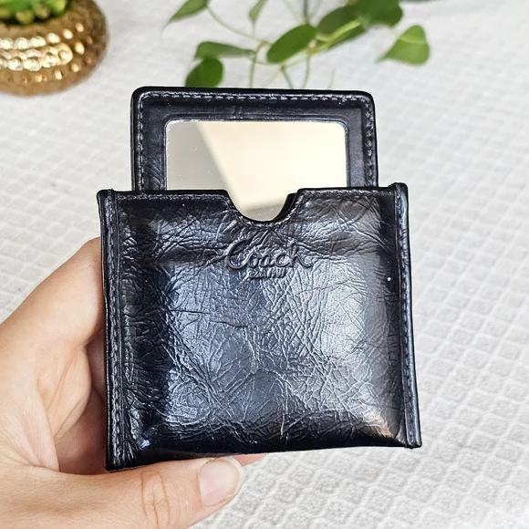 バッグ Vintage Coach Accessory Case with mirror COACH Vintage Black Leather Patent Double Sided Mirror Case